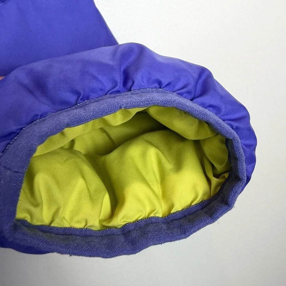 The North Face shoulder hem